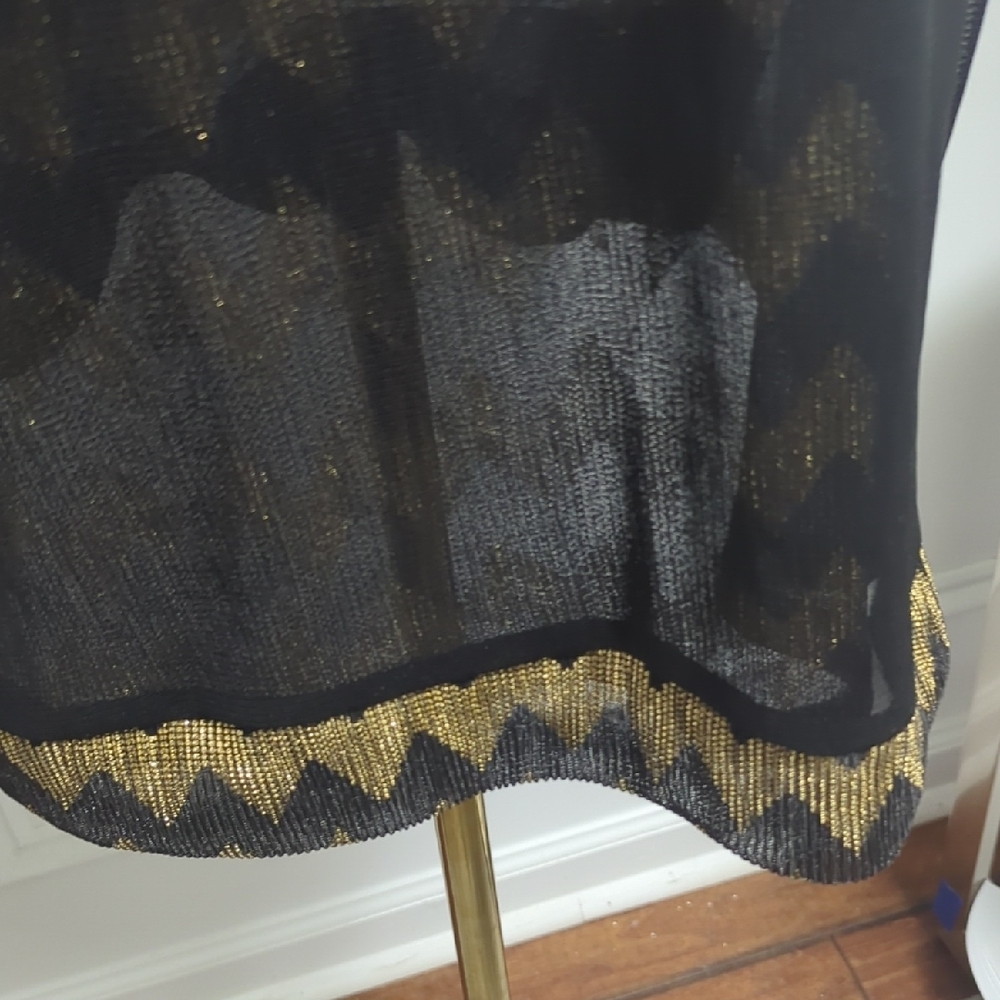 Black and Gold Sheer Tunic Top Size 2x - Picture 5 of 7